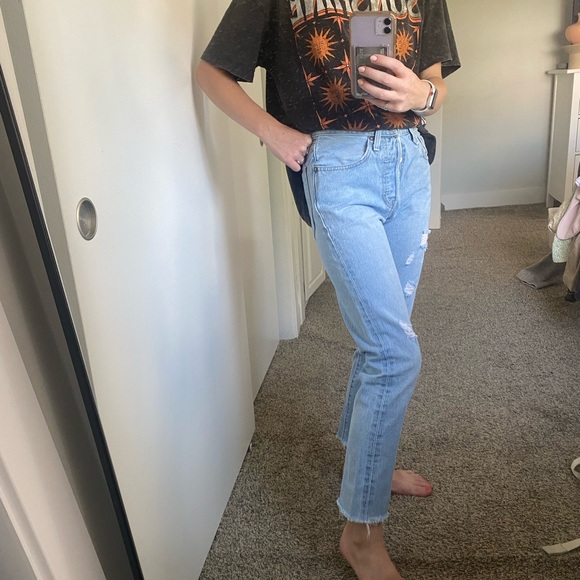 Levi 501 Light Wash jeans - Picture 1 of 4